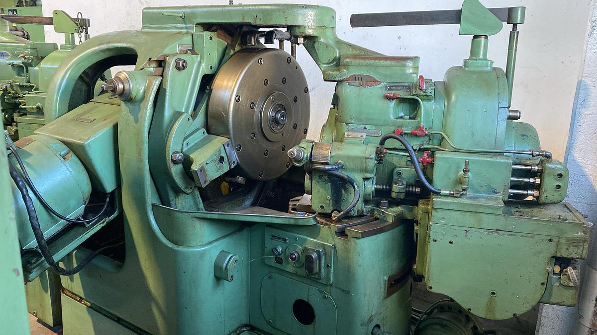 Usato Dentatrice per ingranaggi conici spiral GLEASON 11'' R