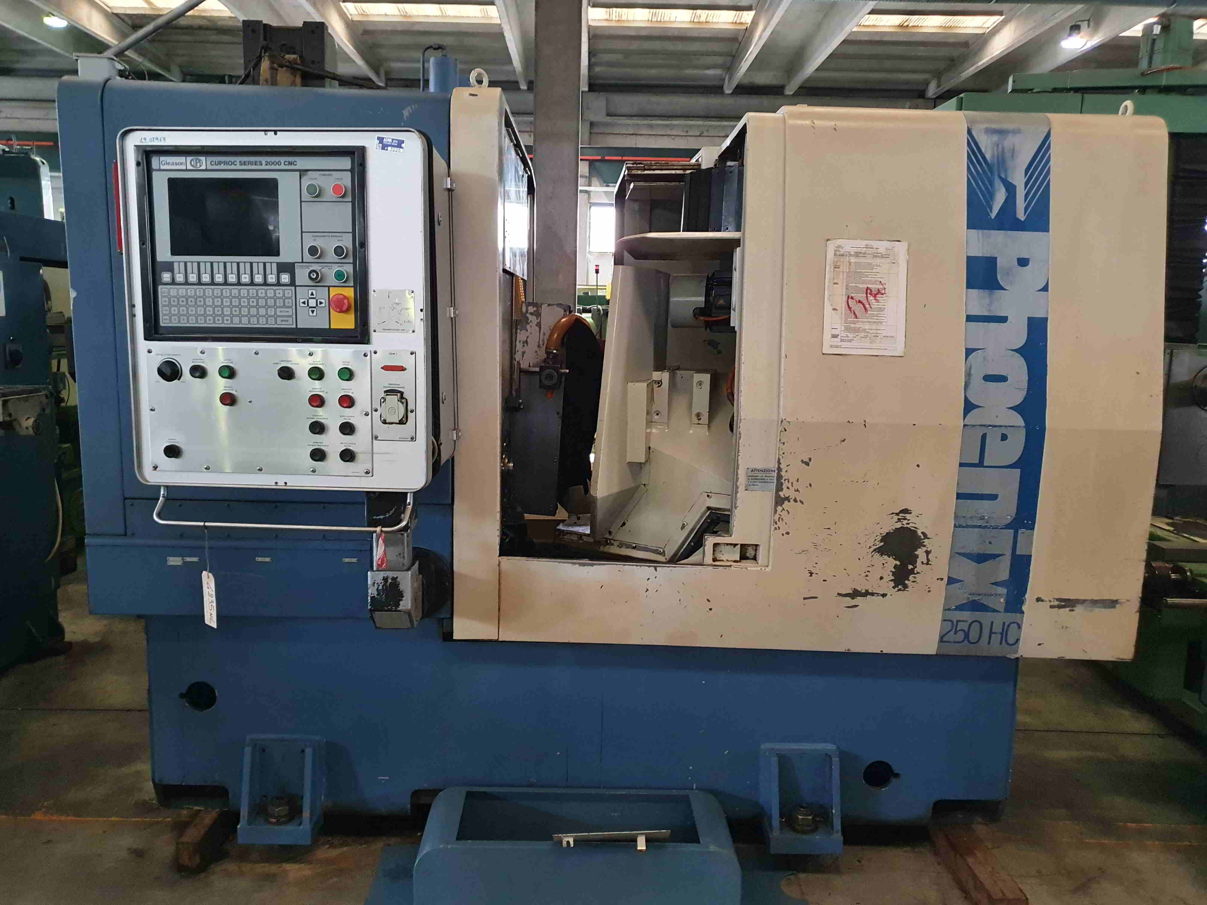 Usato Dentatrice per ingranaggi conici spiral GLEASON PHOENIX 250HC CNC