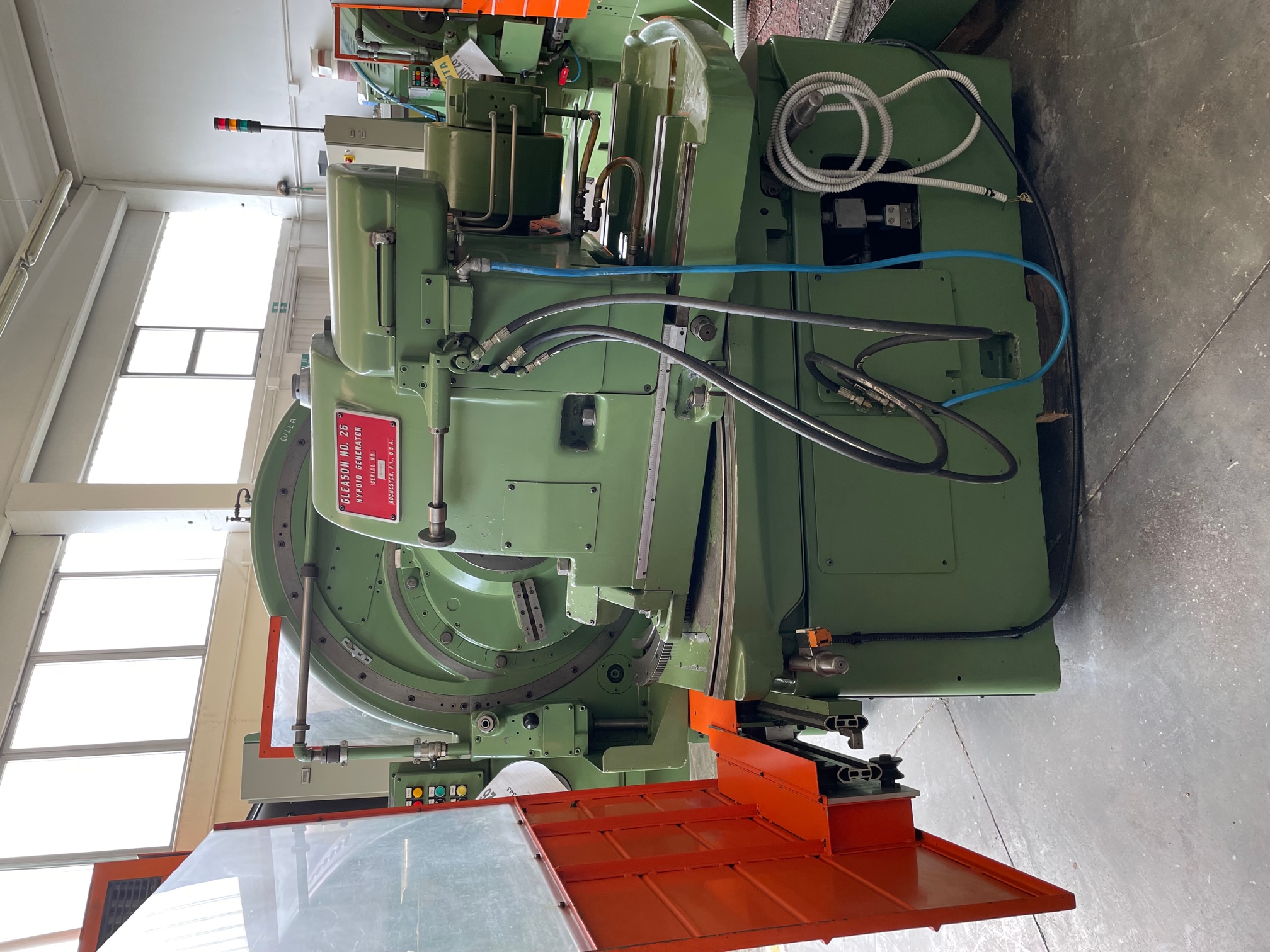 Usato Dentatrice per ingranaggi conici spirale GLEASON 26