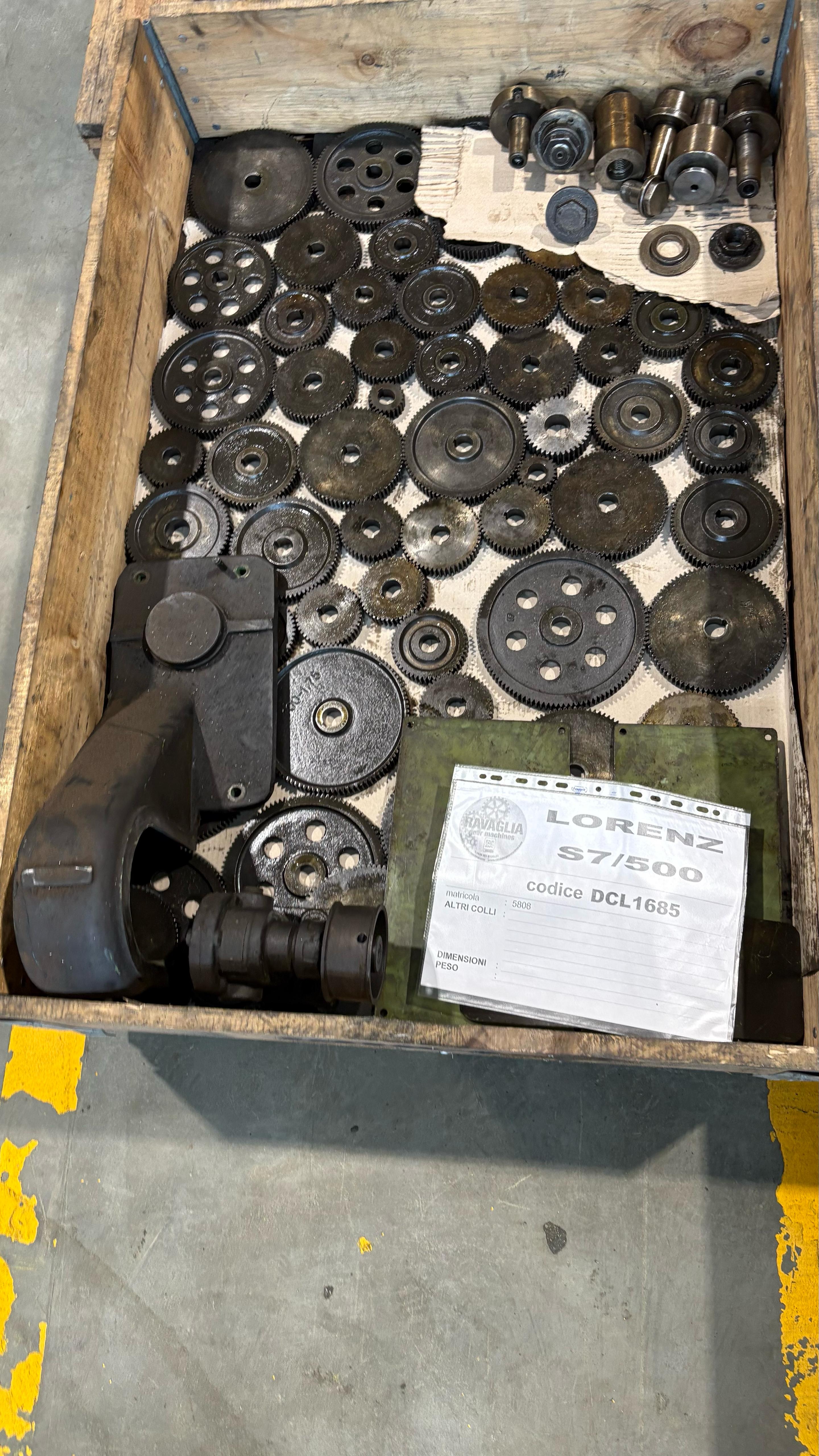 Usato Dentatrice a coltello LORENZ S7/500