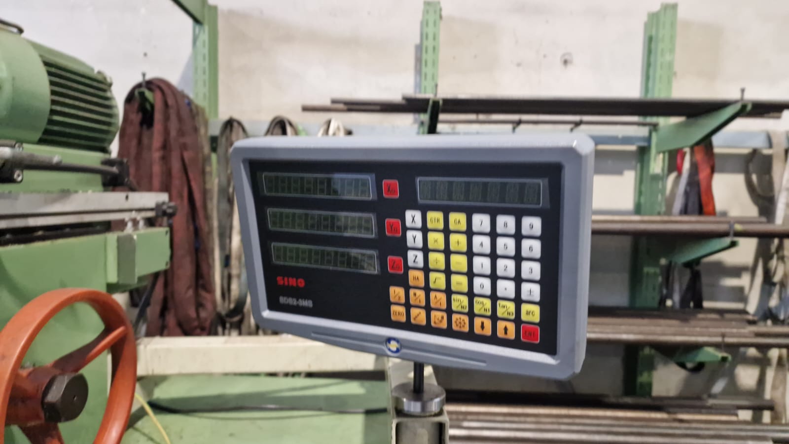 Usato Fresatrice visualizzata 3 assi CB FERRARI 