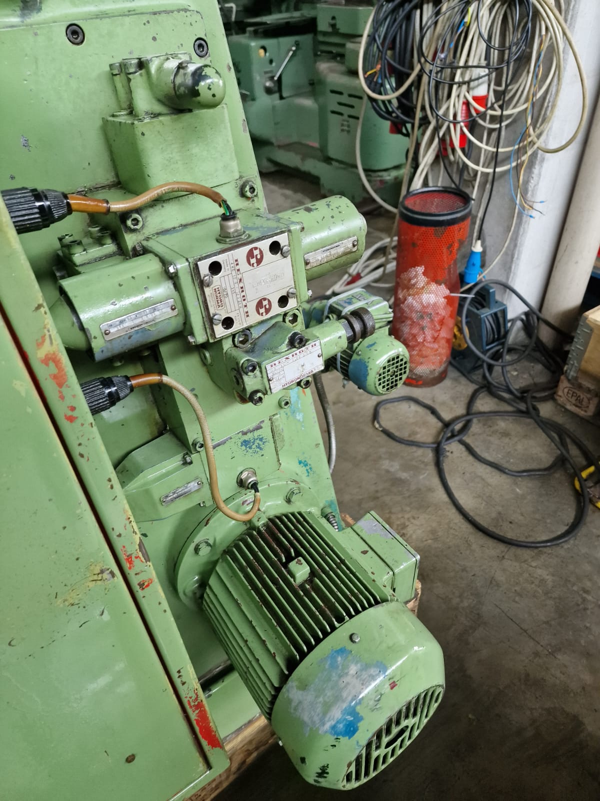 Usato Brocciatrice per chiavette FROMAG mod RA 50/425