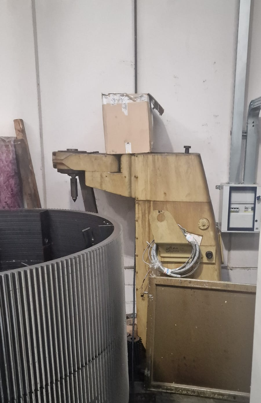 Usato Dentatrice a creatore LIEBHERR L 2200 - disponibile da Giugno 2024