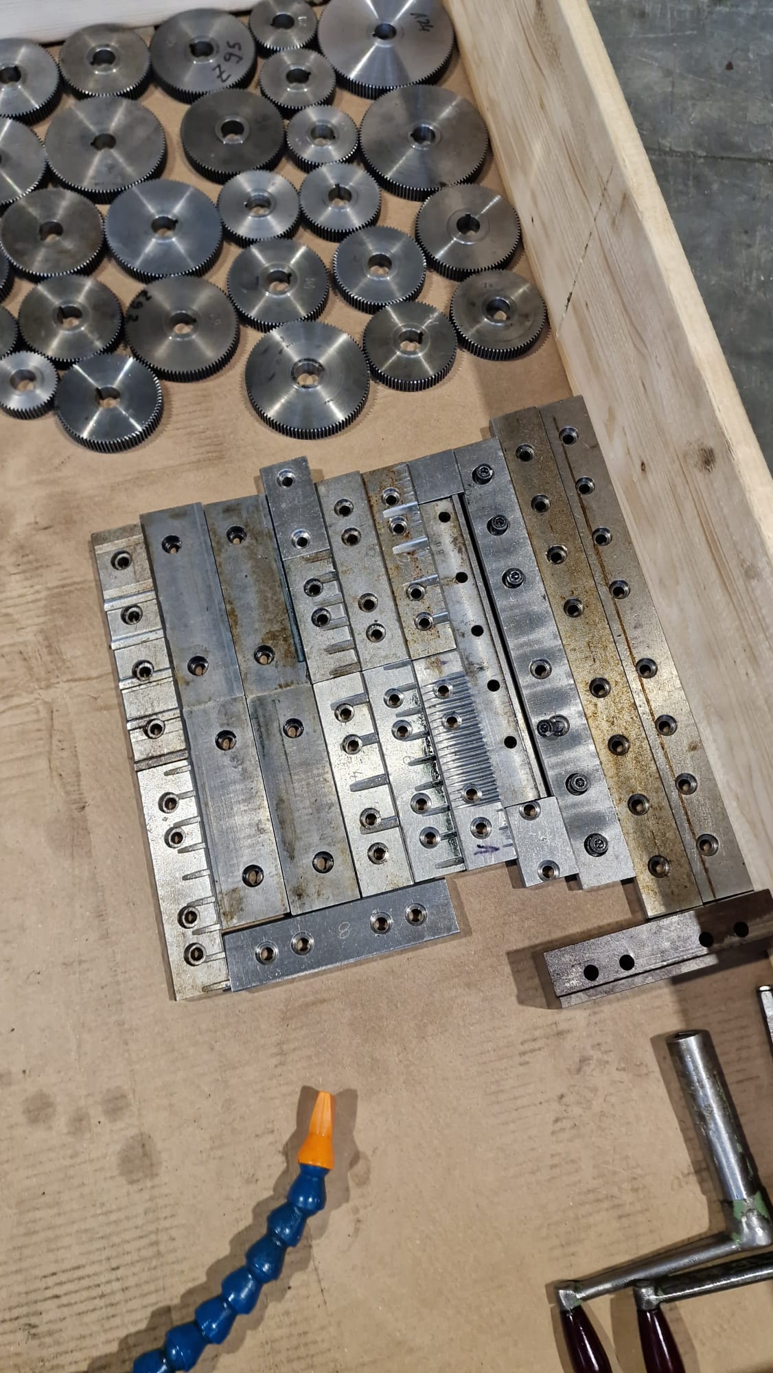 Usato Fresatrice per cremagliere KESEL L79/2100