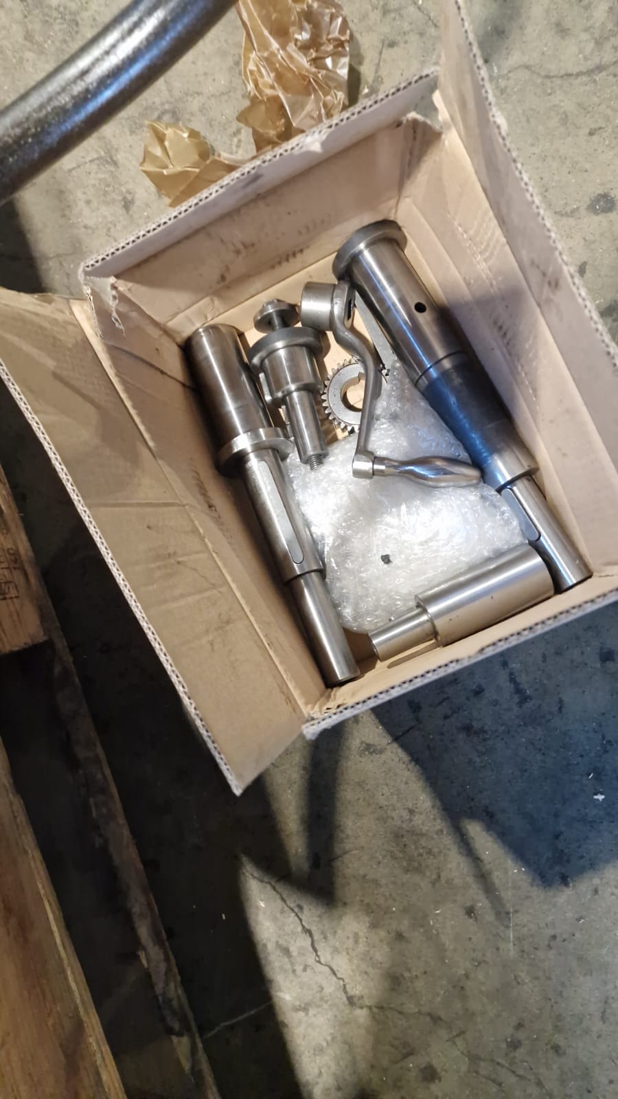 Usato Fresatrice per cremagliere EGW DONAU UZFM-V 300H