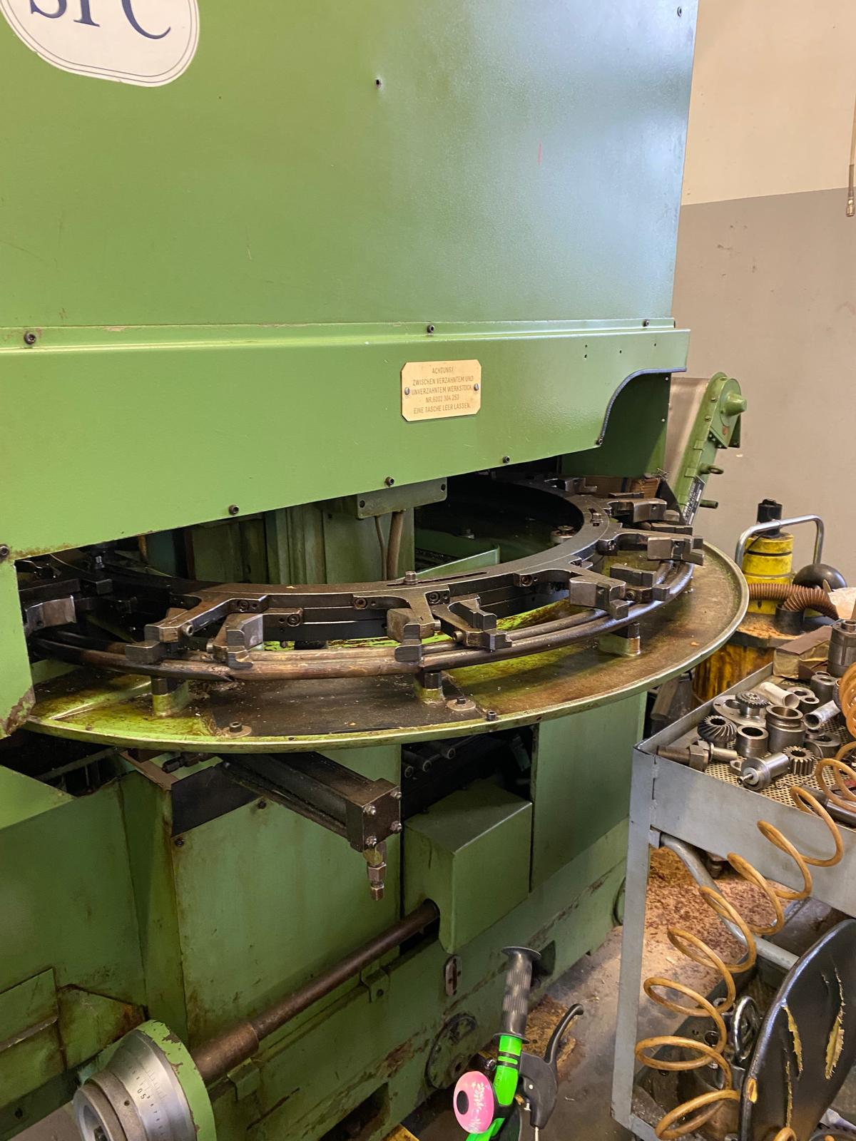 Usato Dentatrice a coltello LIEBHERR WS 1 