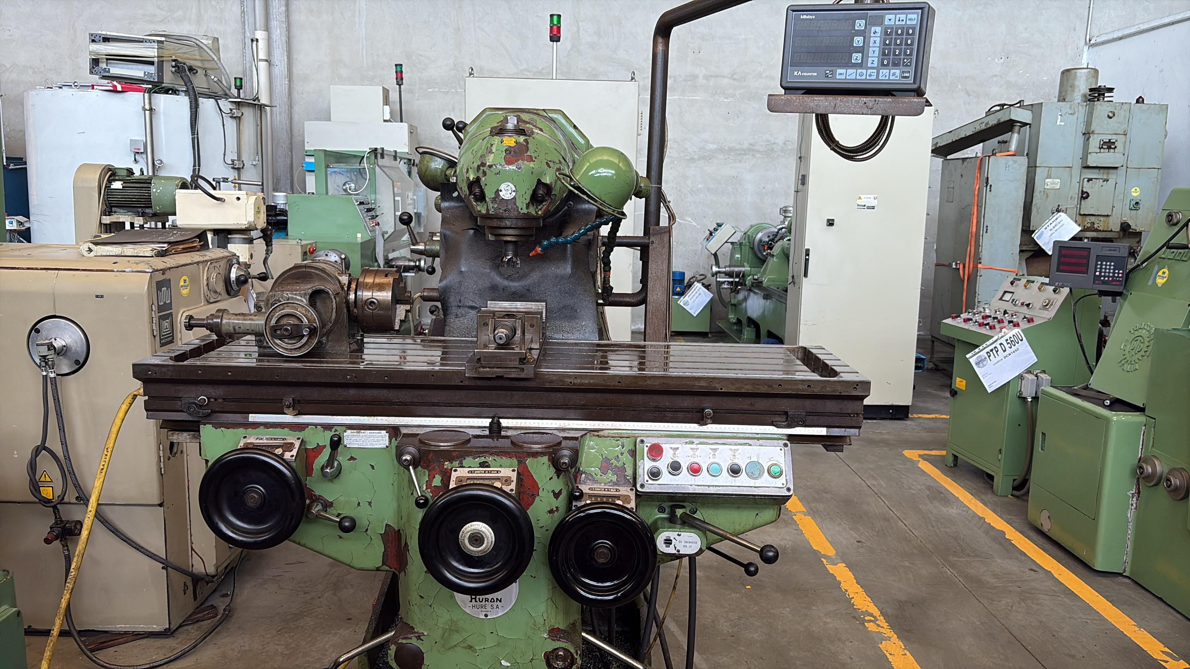 Usato Fresatrice universale visualizzata HURON MU 6