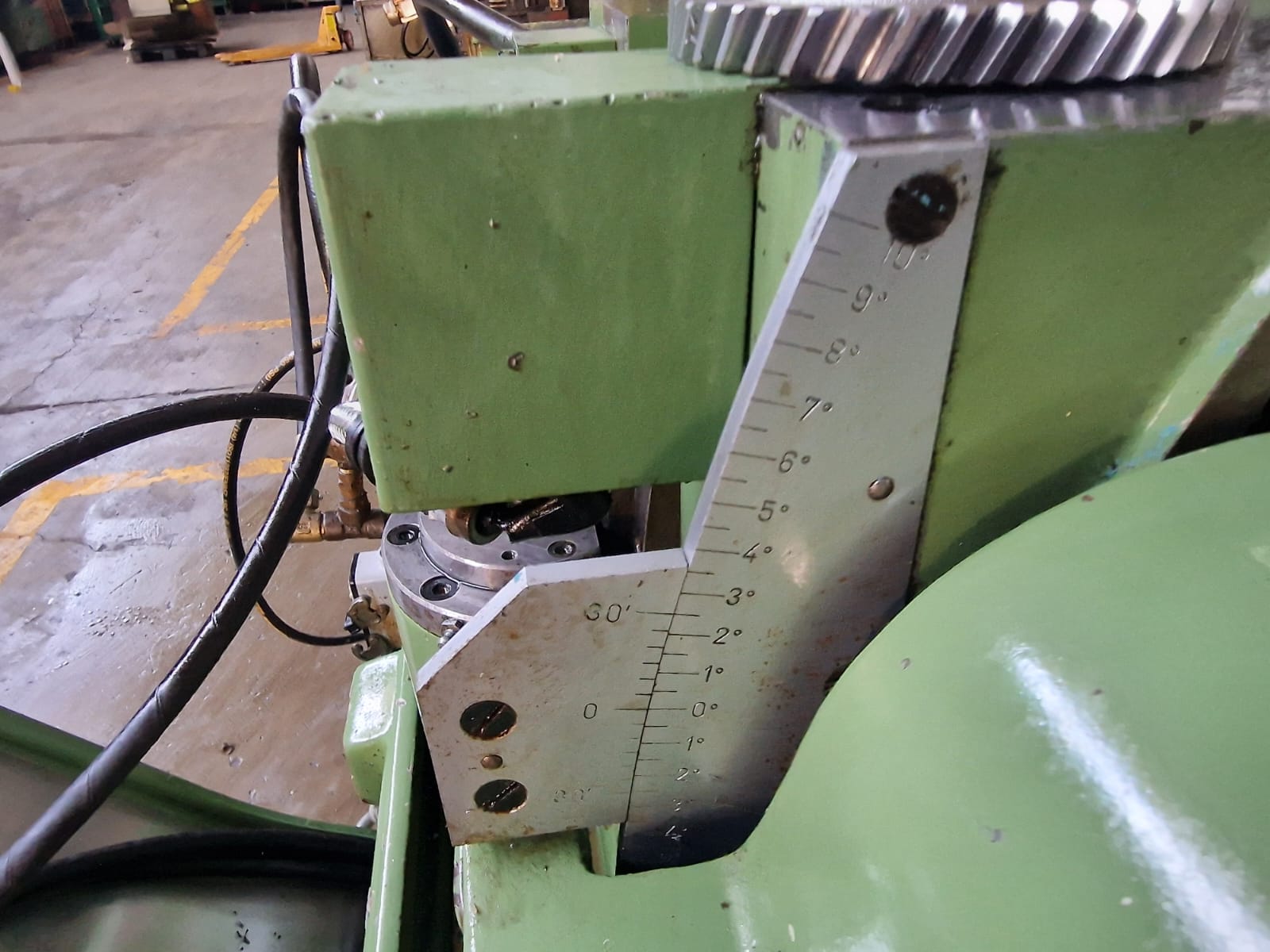 Usato Dentatrice a coltello LORENZ LS 300