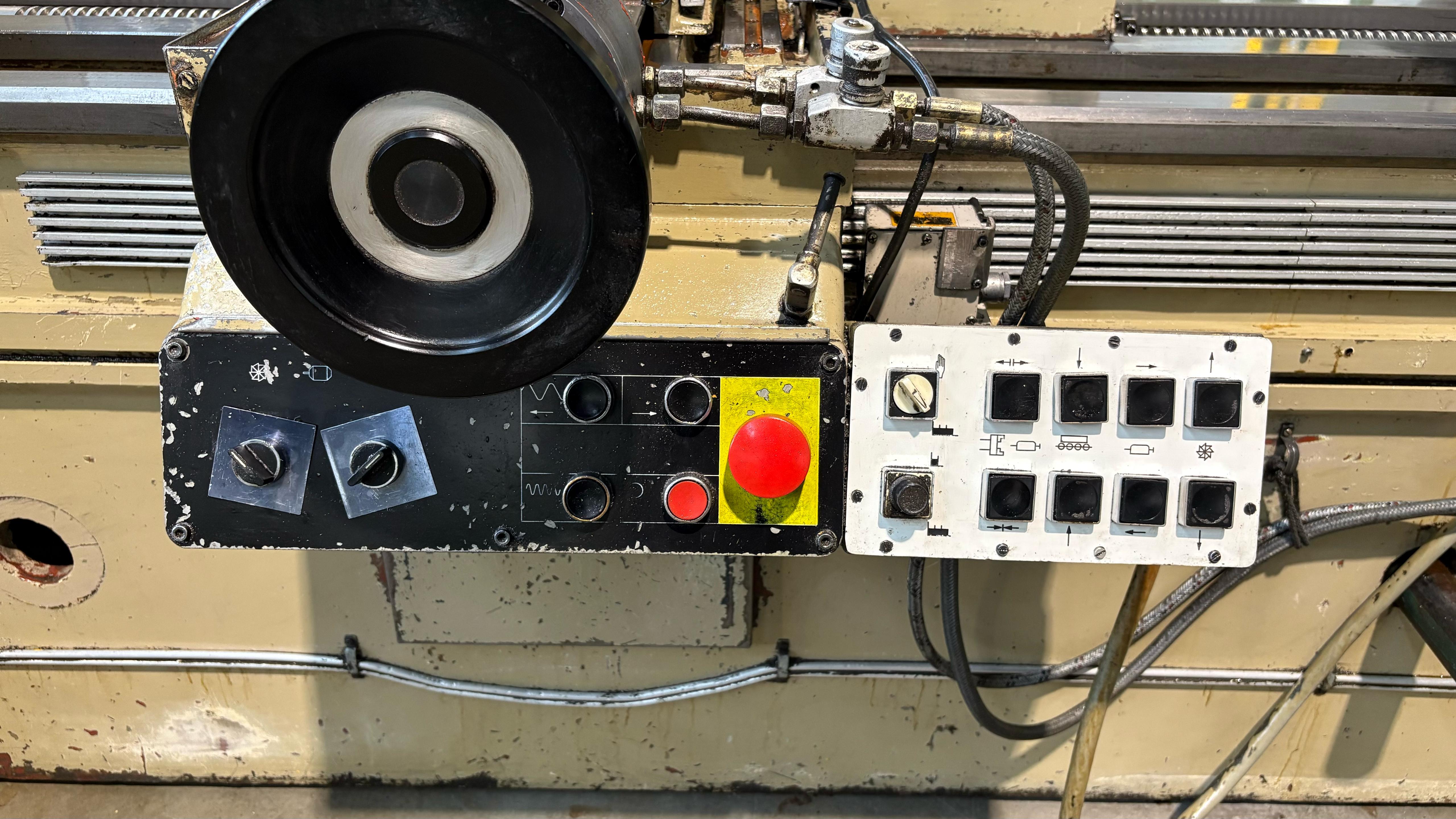 Usato Fresatrice per viti e filetti HECKERT ZFWVG 250x1250