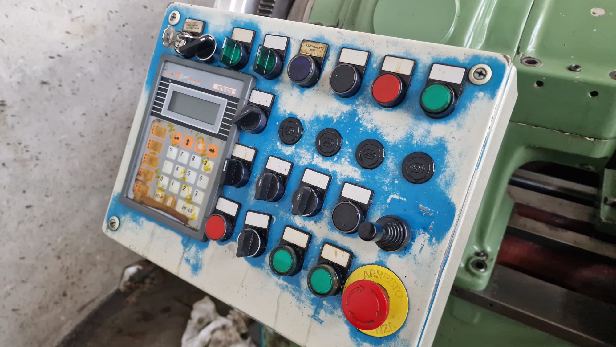 Usato Fresatrice per viti e filetti LEES BRADNER