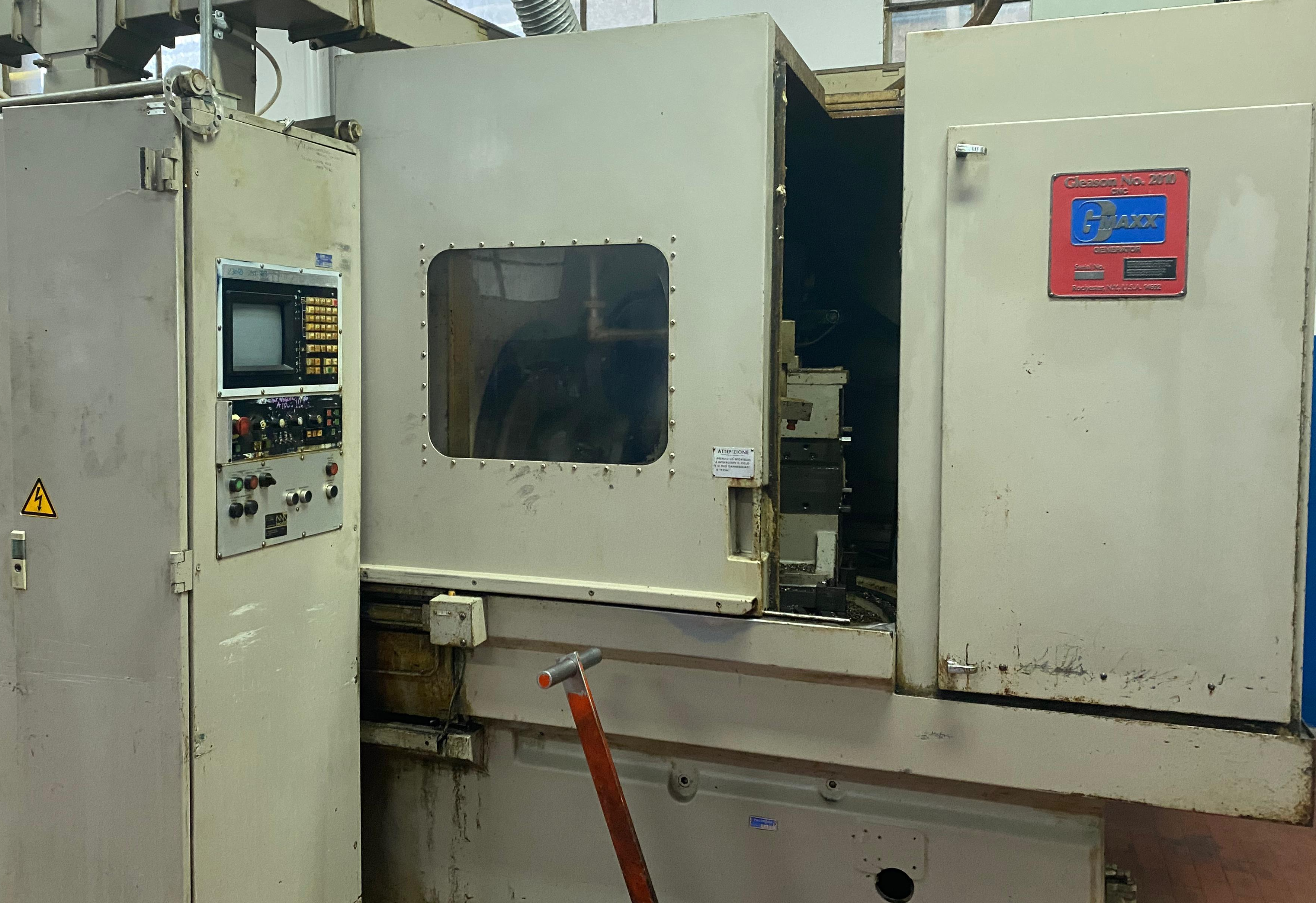 Usato Dentatrice conica per ingranaggi spiral GLEASON GMAX 2010 CNC