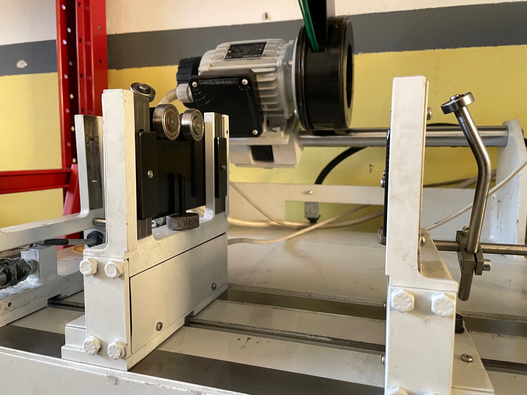 Usato Equilibratrice dinamica orizzontale a misura di forze CEMB ZE 20/TC - revisionata