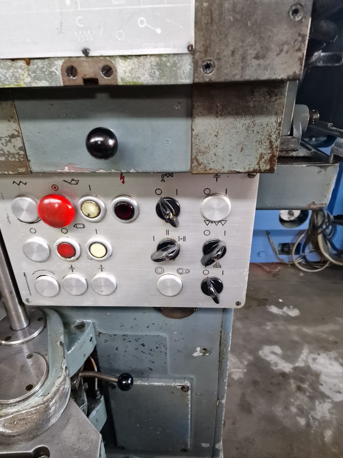 Usato Dentatrice a coltello LORENZ SNJ5