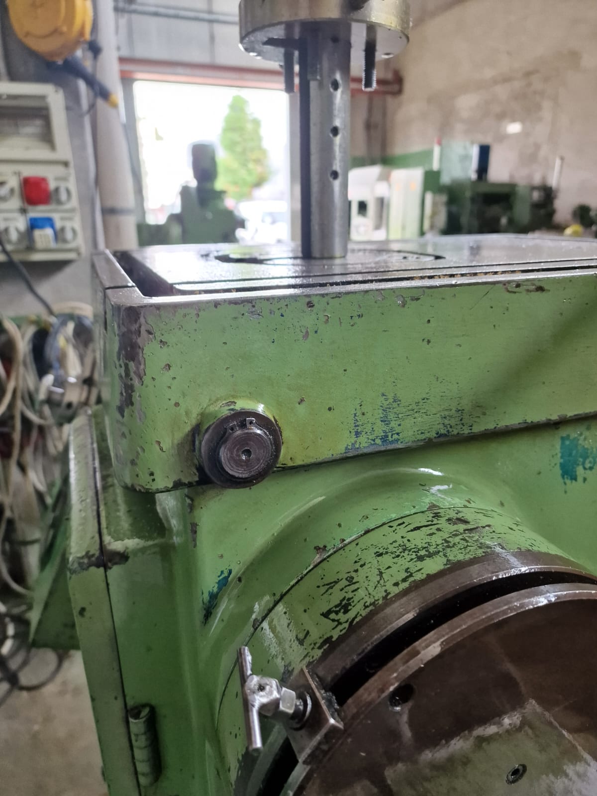 Usato Brocciatrice per chiavette FROMAG mod RA 50/425