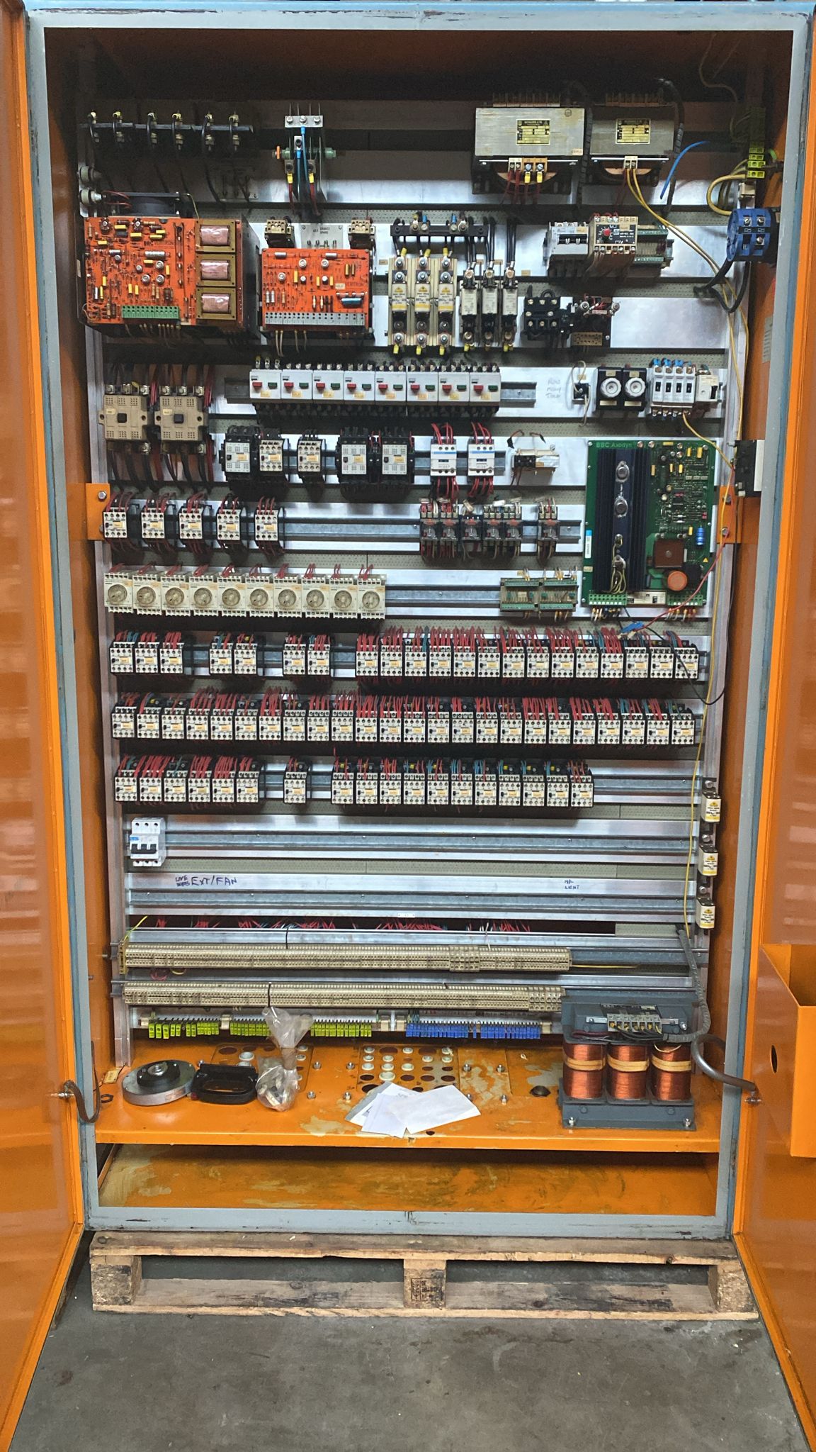 Usato Dentatrice a creatore LIEBHERR L 652