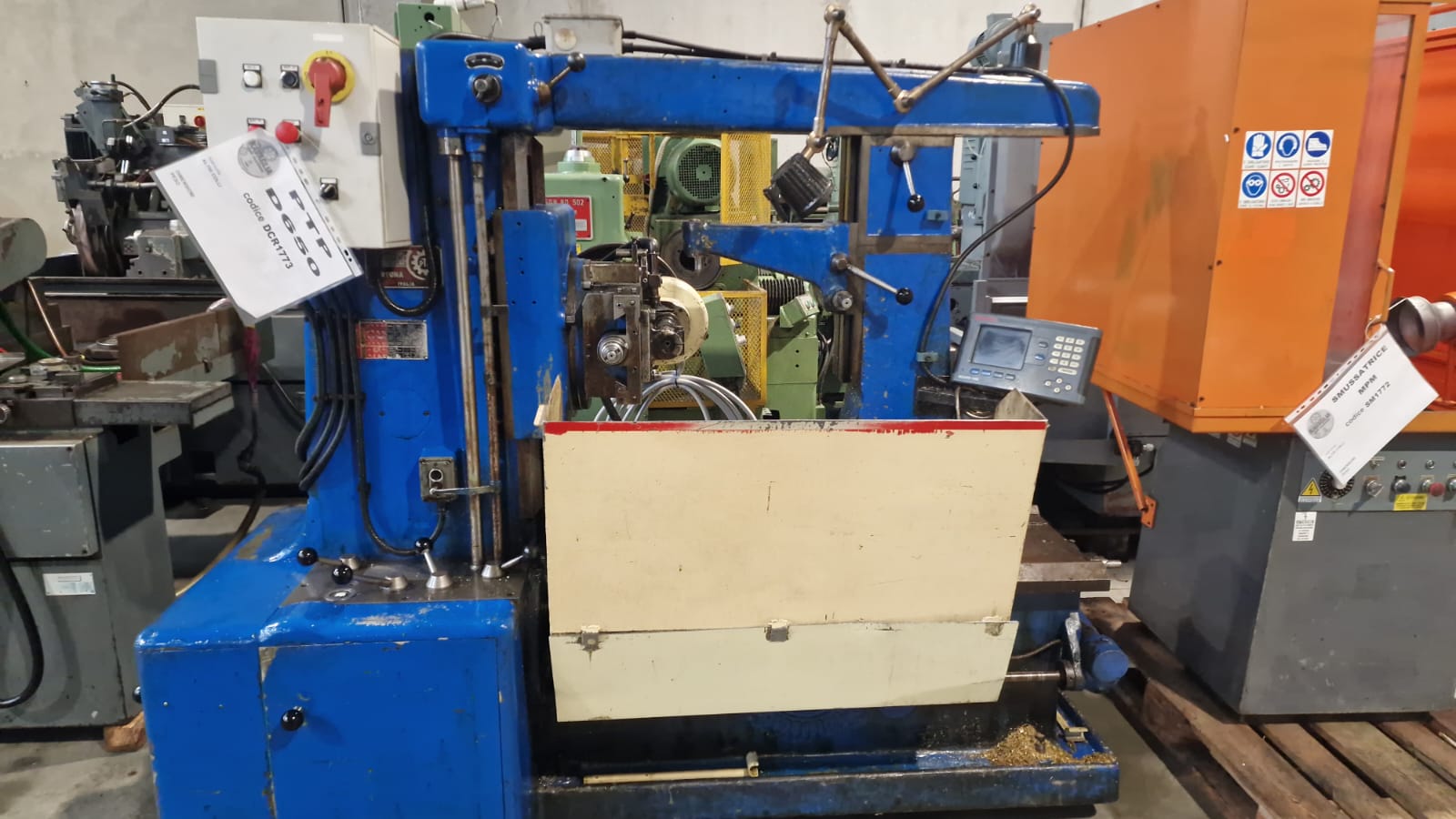 Usato Gear Hobbing machine PTP D650