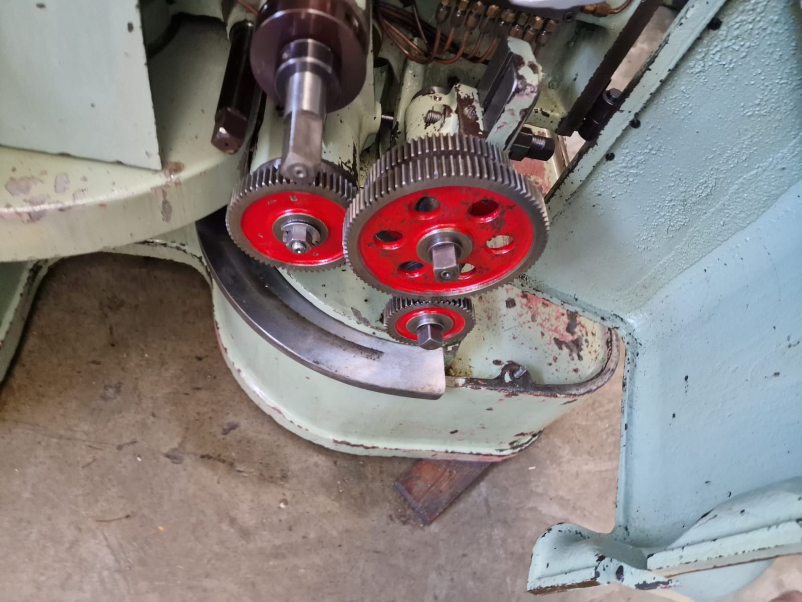 Usato Dentatrice a coltello DEMM SI 8/750