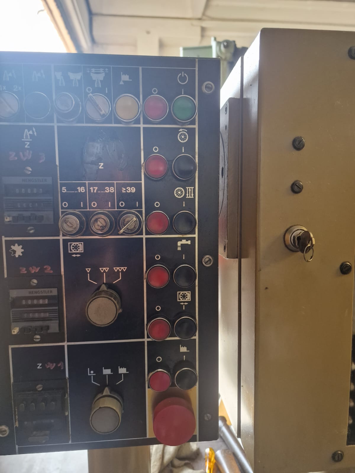 Usato Rettifica per ingranaggi NILES ZSTZ 630 C3P