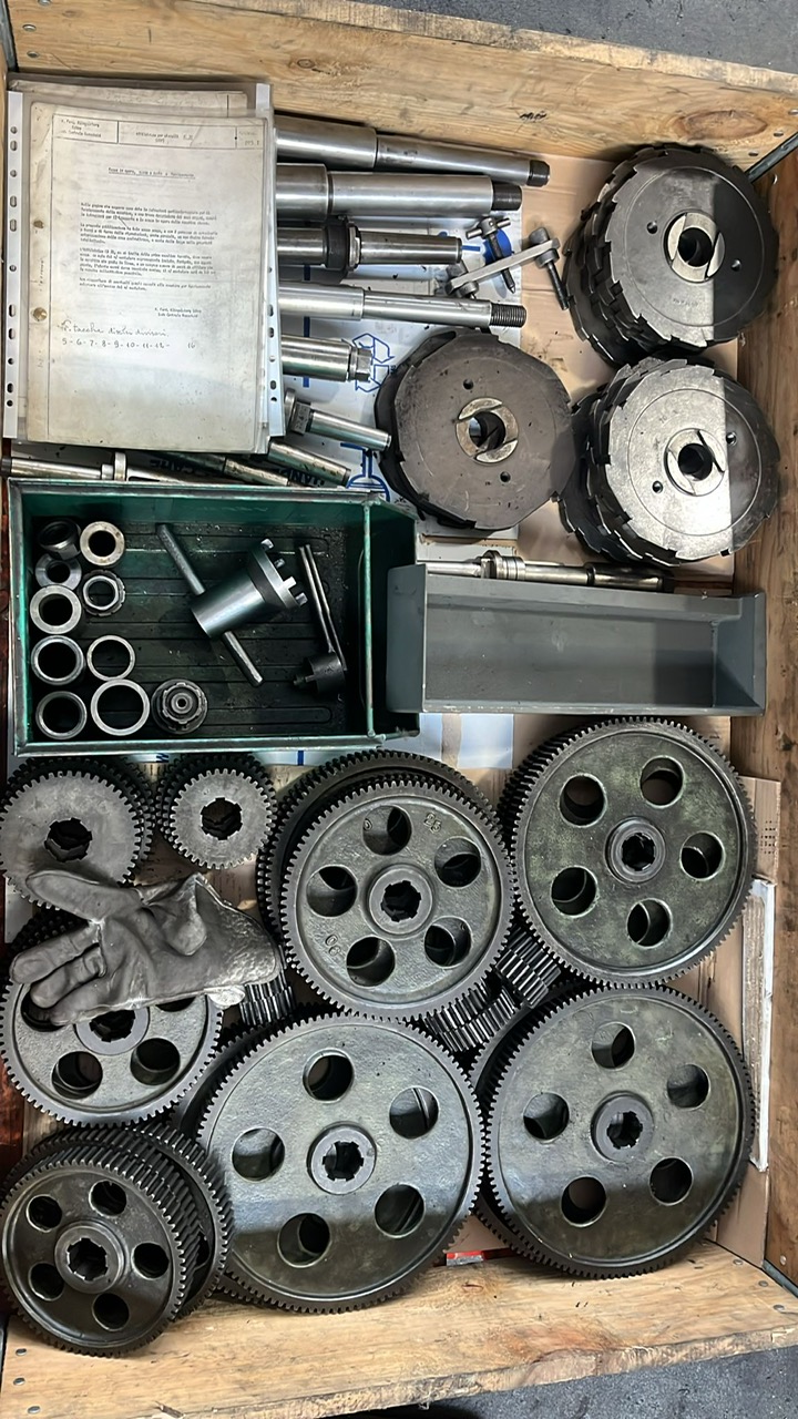 Usato Affilatrice KLINGELNBERG GW30A