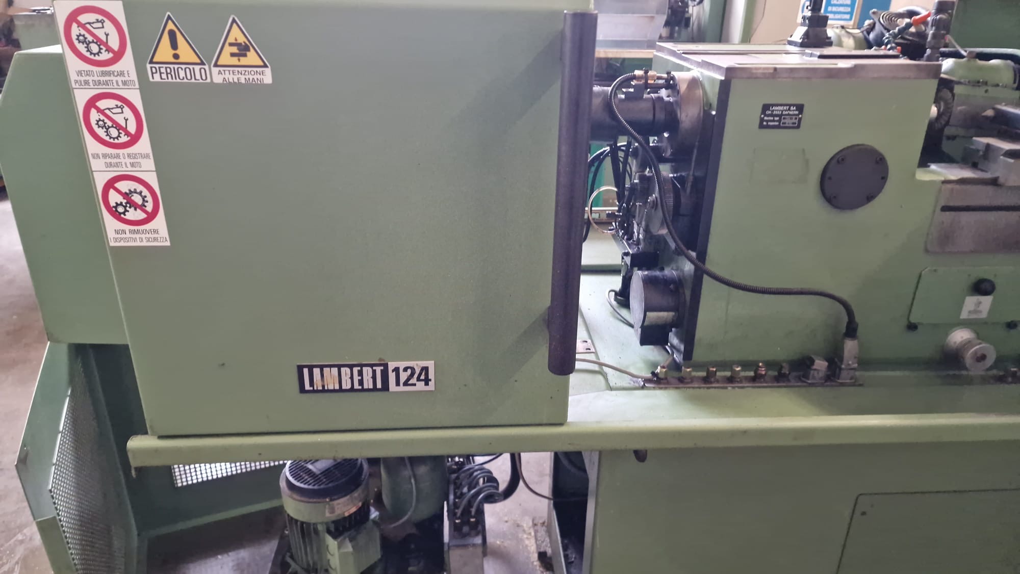 Usato Fresatrice per viti e filetti LAMBERT SA 124-B