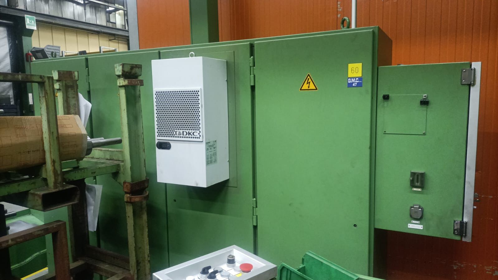 Usato Dentatrice a creatore LIEBHERR LC 752 CNC