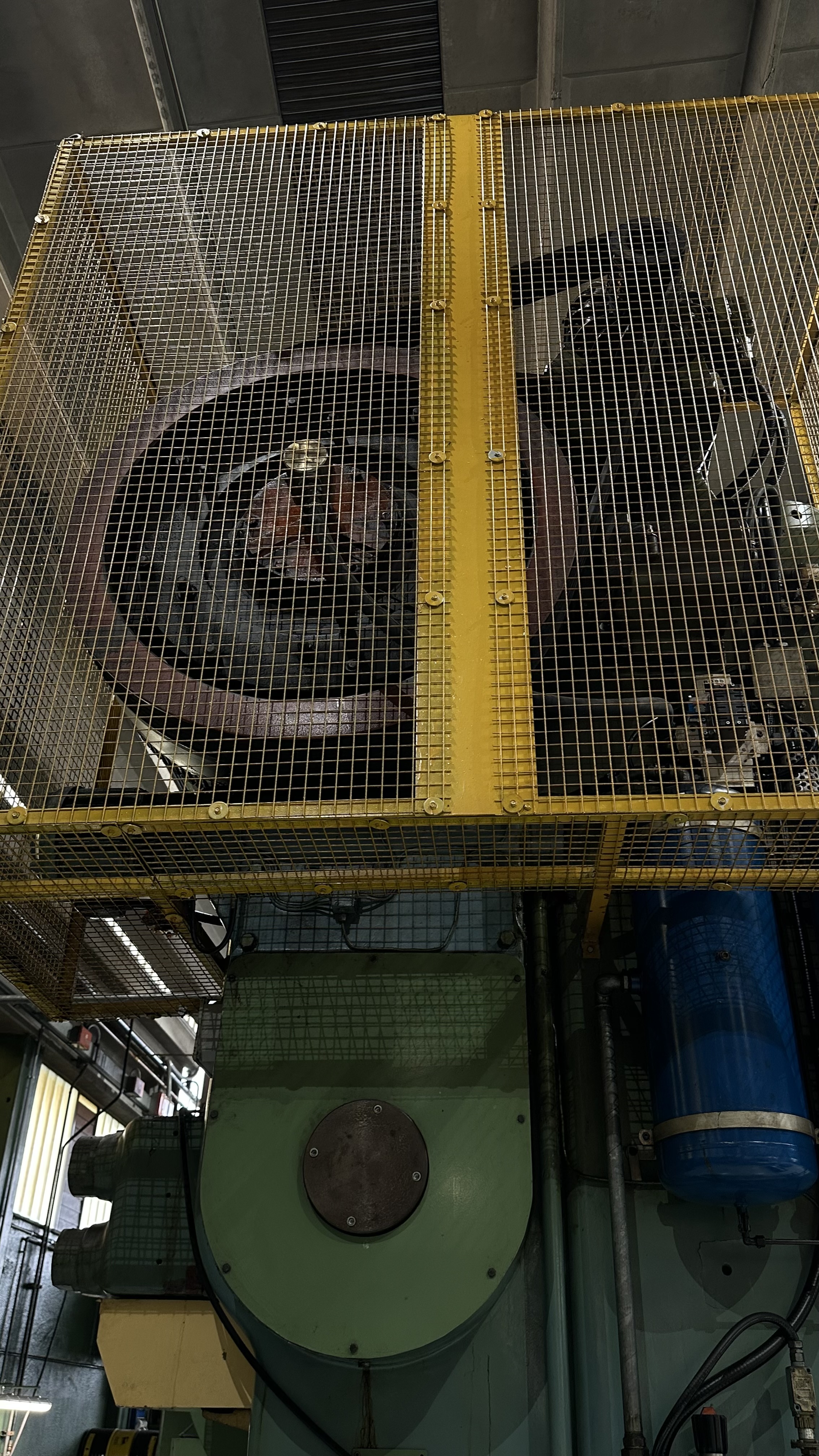 Usato Pressa KESSELRING 1600 TON