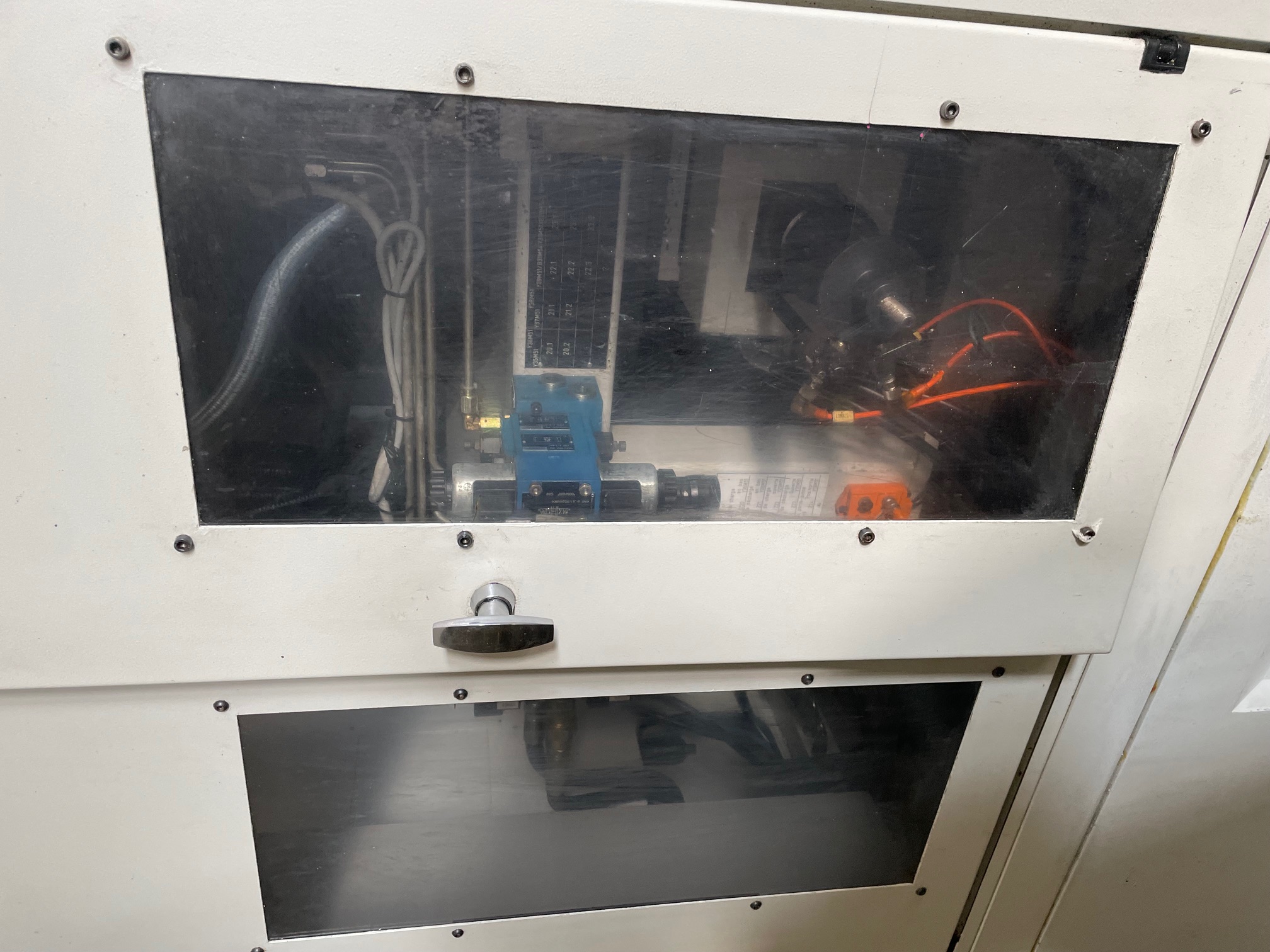 Usato Dentatrice a creatore PFAUTER MIKRON A 15 CNC