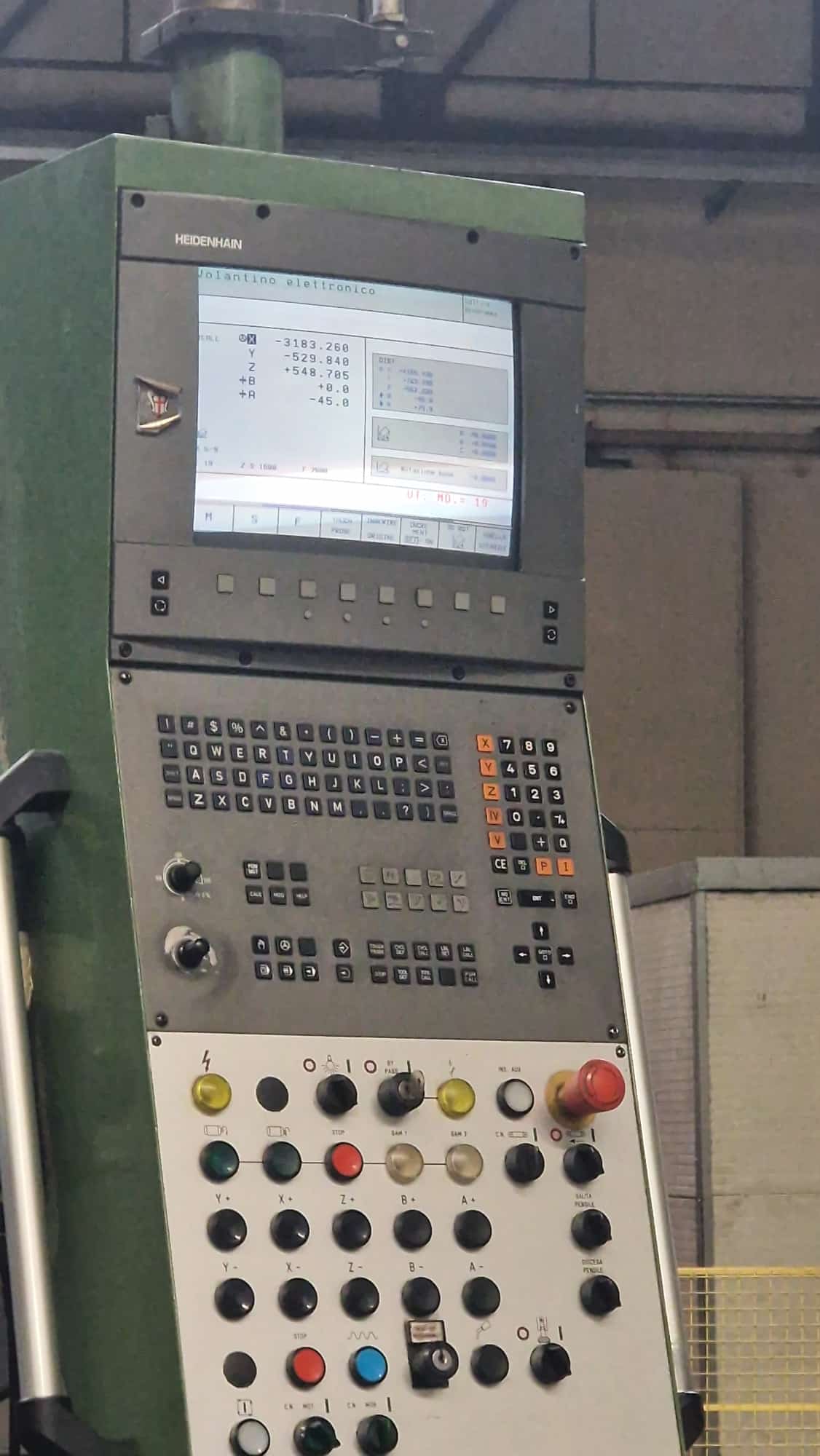 Usato Fresatrice a montante mobile DEBER 8M