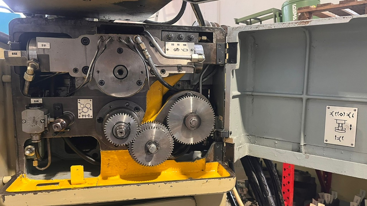 Usato Dentatrice per conici diritti MODUL ZFTK 250/1