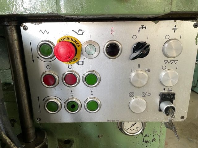 Usato Dentatrice a coltello LORENZ SN5