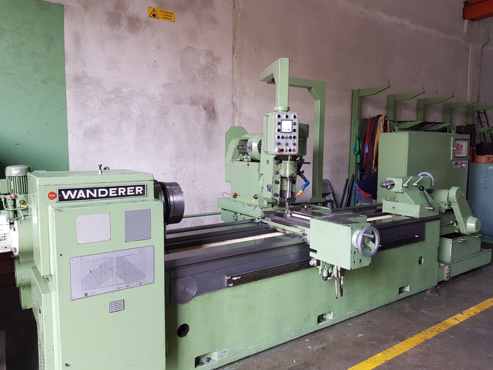 Usato Fresatrice per scanalati WANDERER GF 322 x 2000