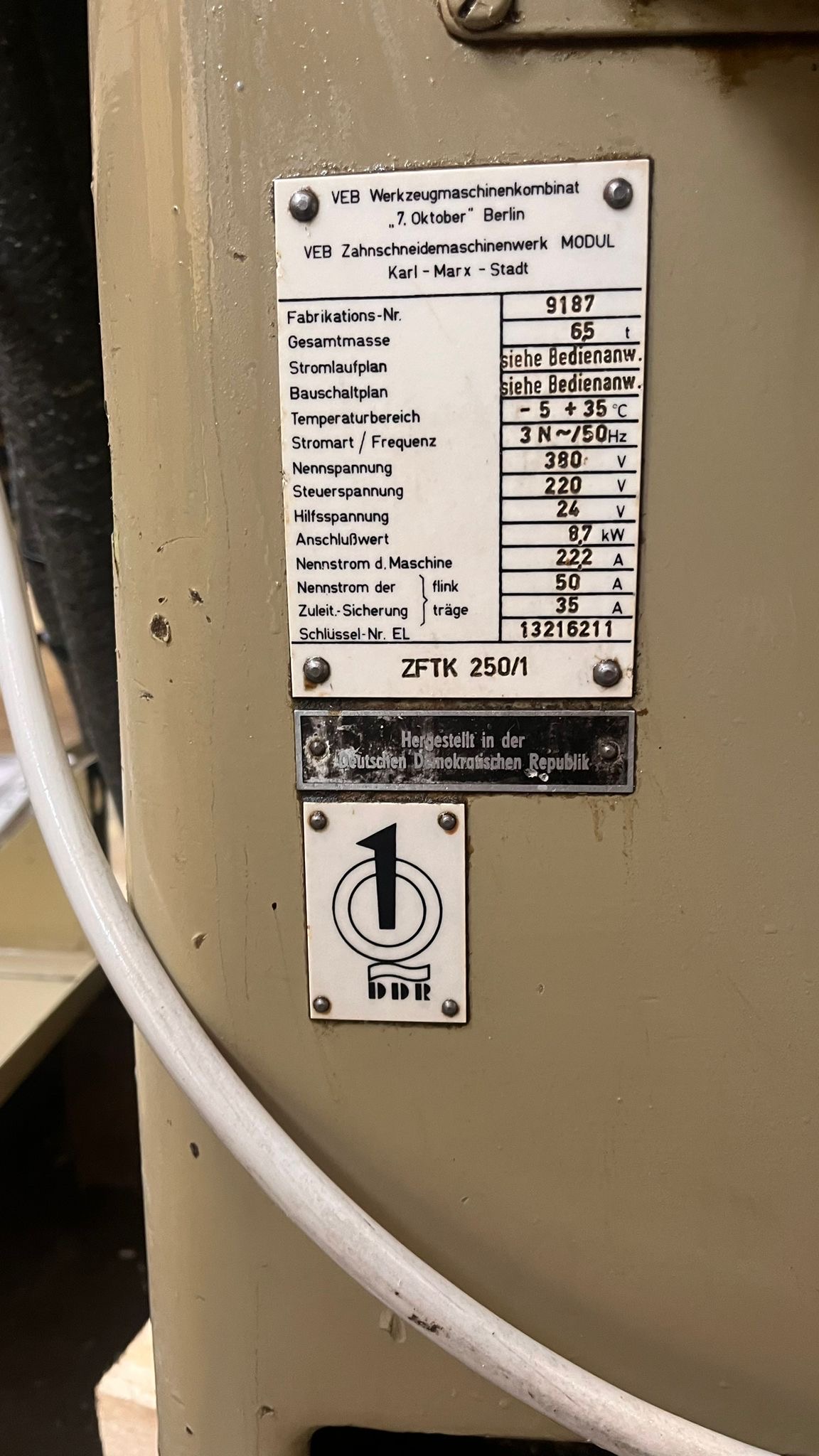 Usato Dentatrice per conici diritti MODUL ZFTK 250/1