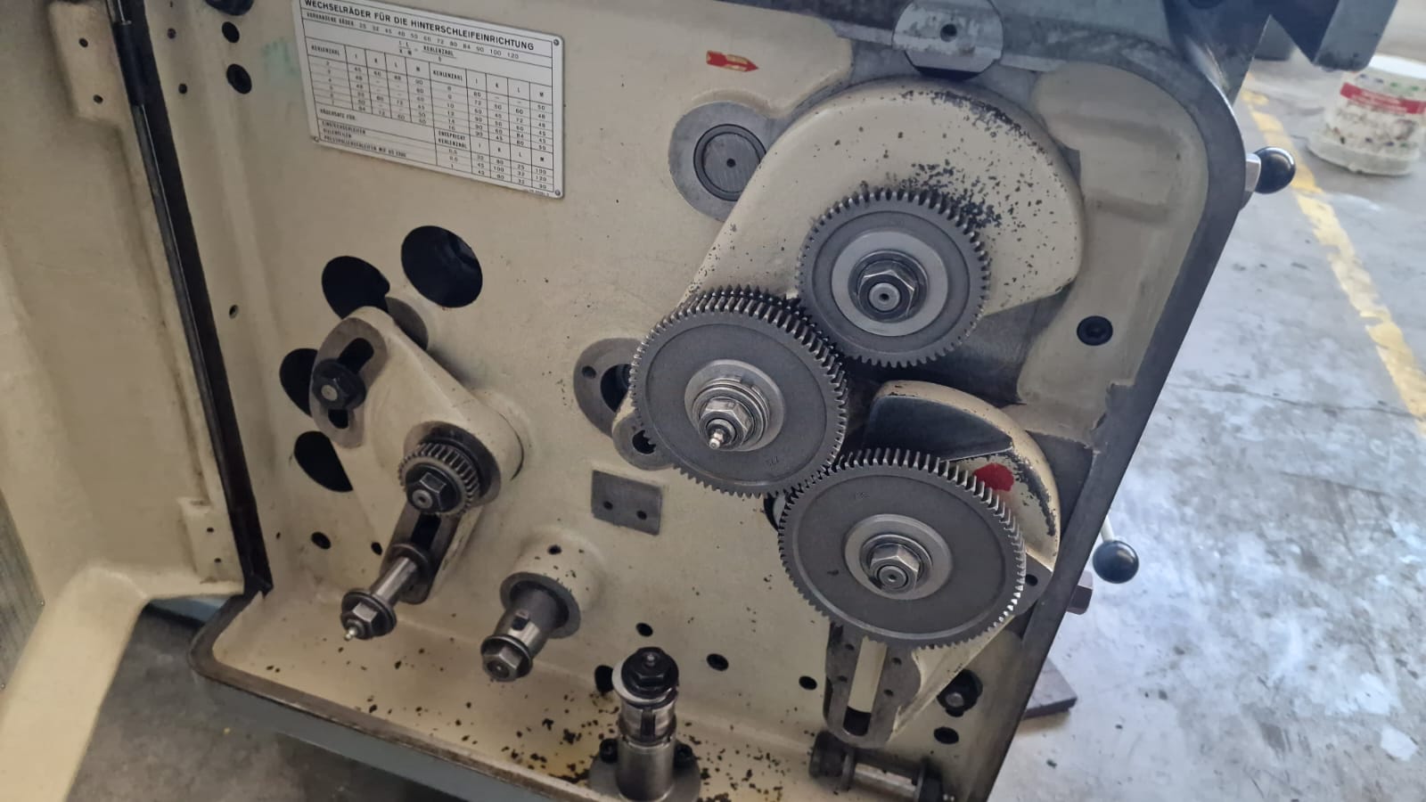 Usato Rettifica per filetti e viti senza fine REISHAUER US