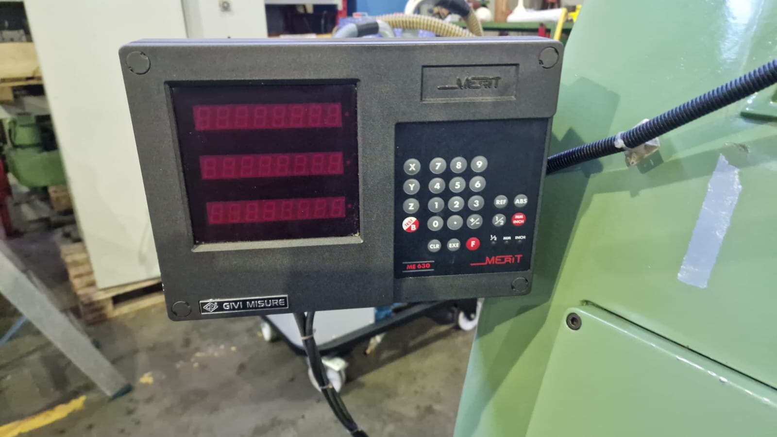 Usato Dentatrice a creatore PTP D560-UA