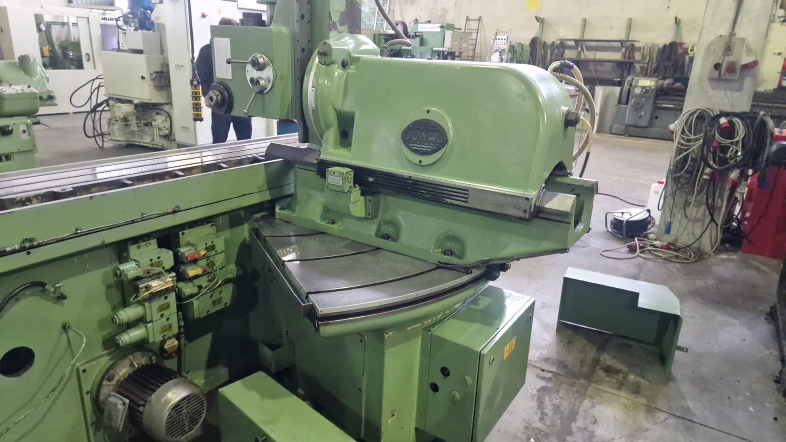 Usato Fresatrice per cremagliere DONAU KNAPP UZFM 300H