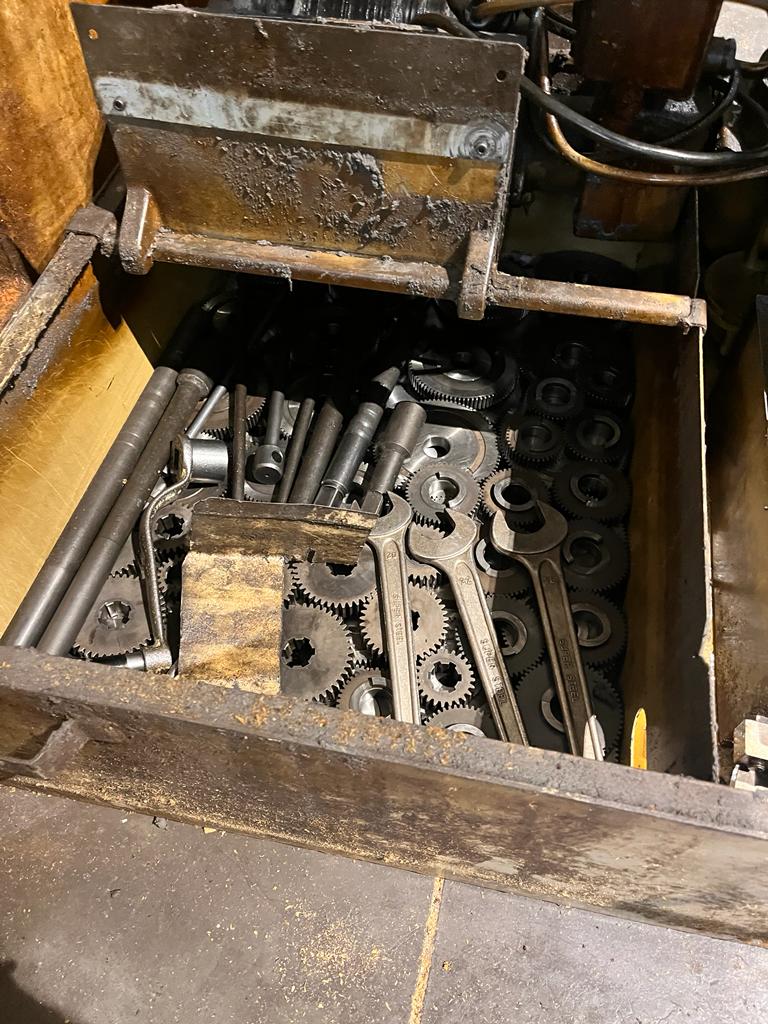 Usato Rettifica per ingranaggi NILES ZSTZ 315 C3P