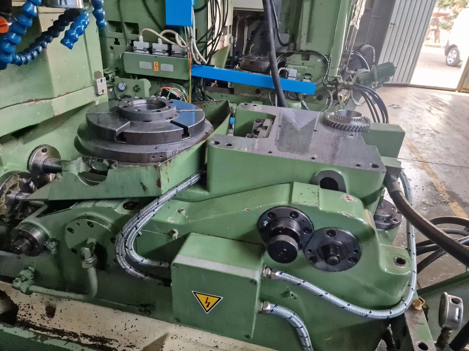 Usato Dentatrice a coltello LORENZ LS 300