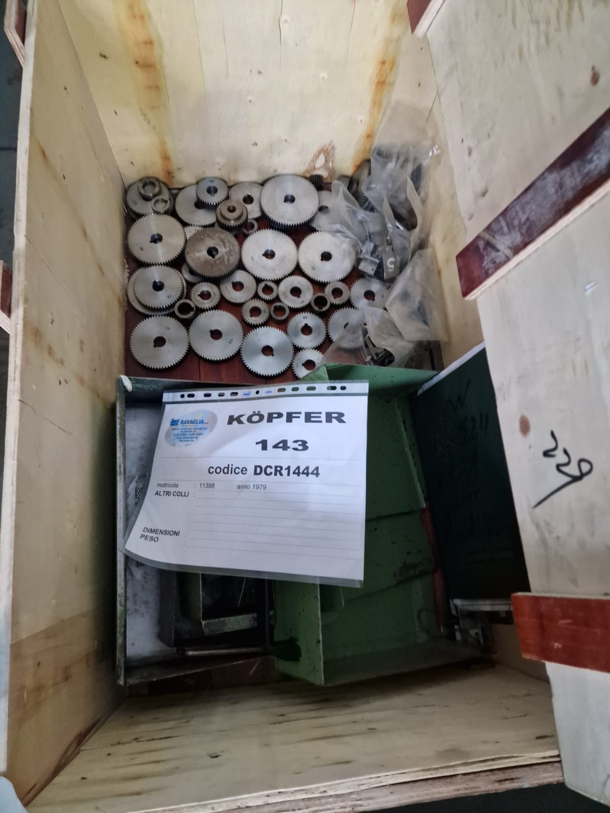 Usato Dentatrice a creatore orizzontale KÖPFER 143