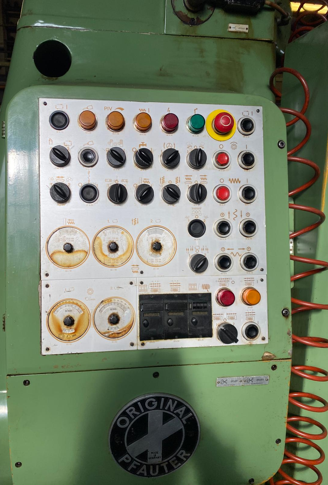 Usato Dentatrice a creatore PFAUTER P 630