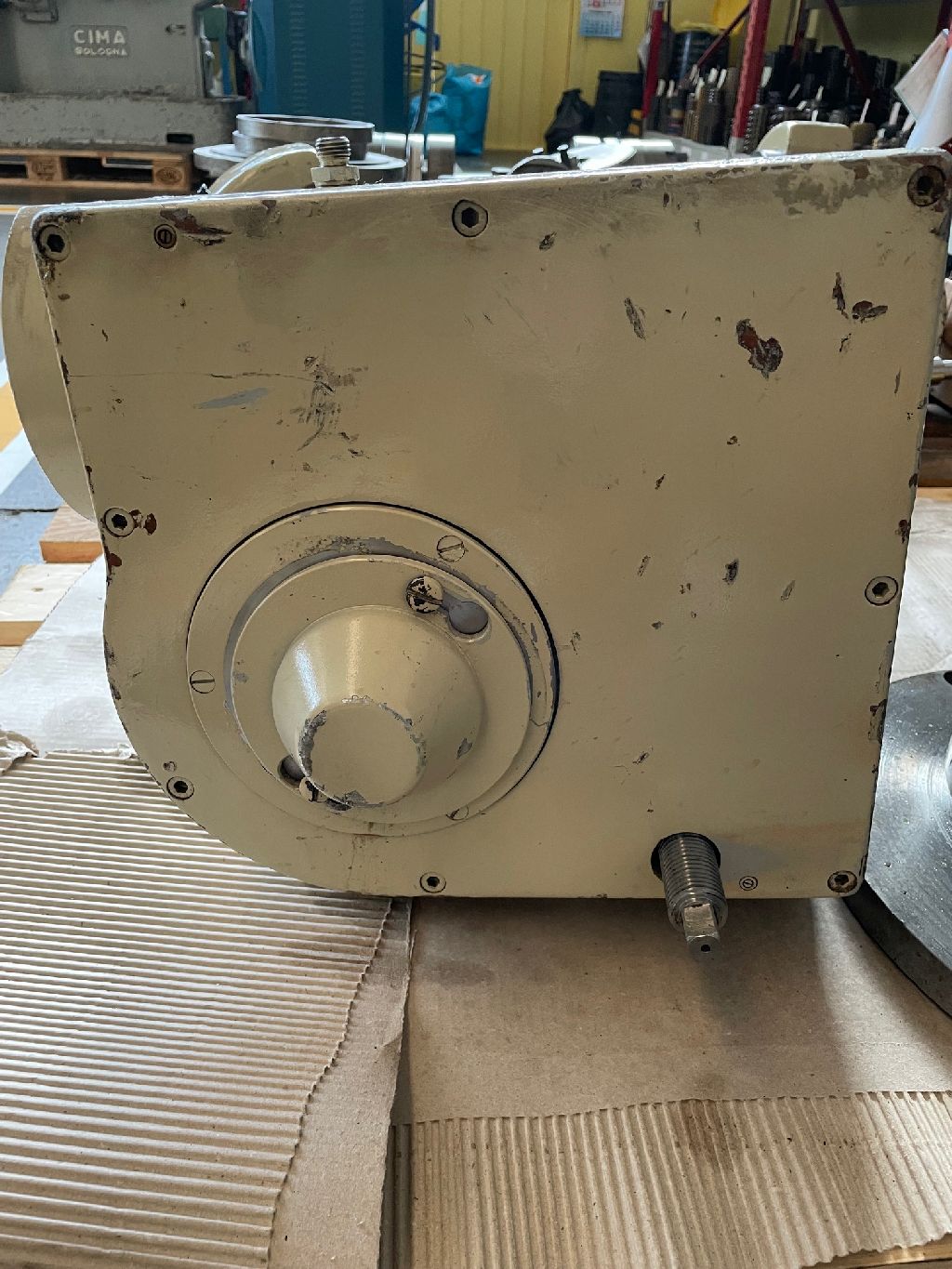 Usato Testa ApFW per fresatrici per viti e filetti HECKERT (Stock no. T20)