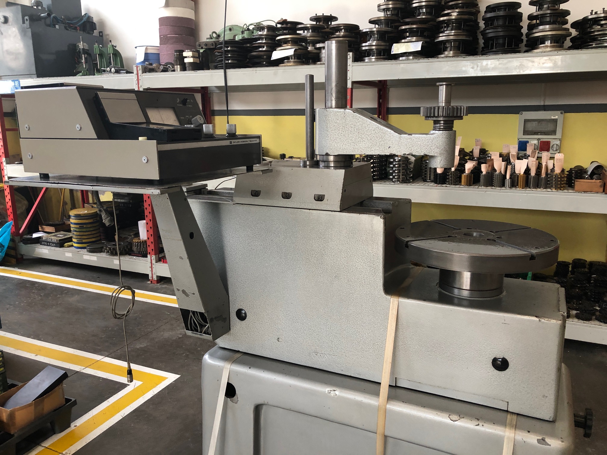 Usato Apparecchio di controllo per corone epicicloidali GOULDER-MIKRON