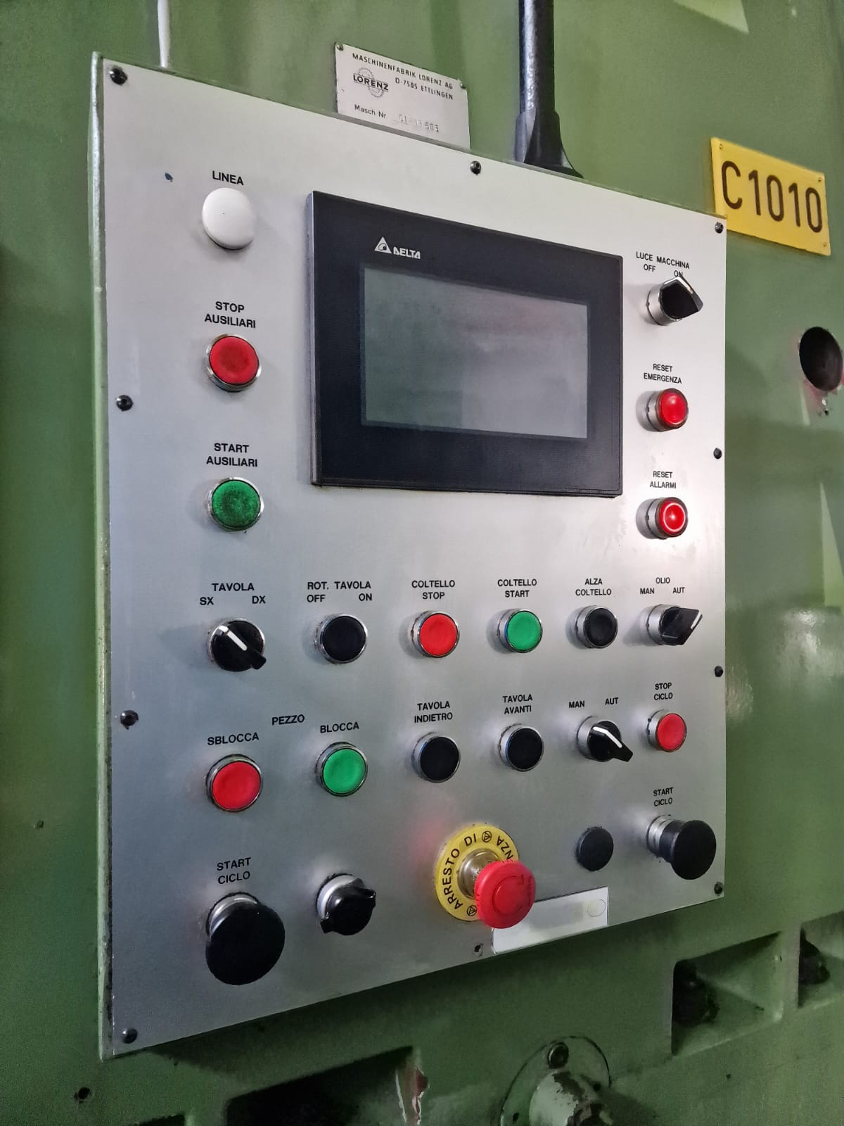 Usato Dentatrice a coltello LORENZ LS 300