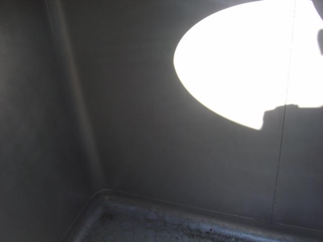 Used 300 GALLON TOTE TANK