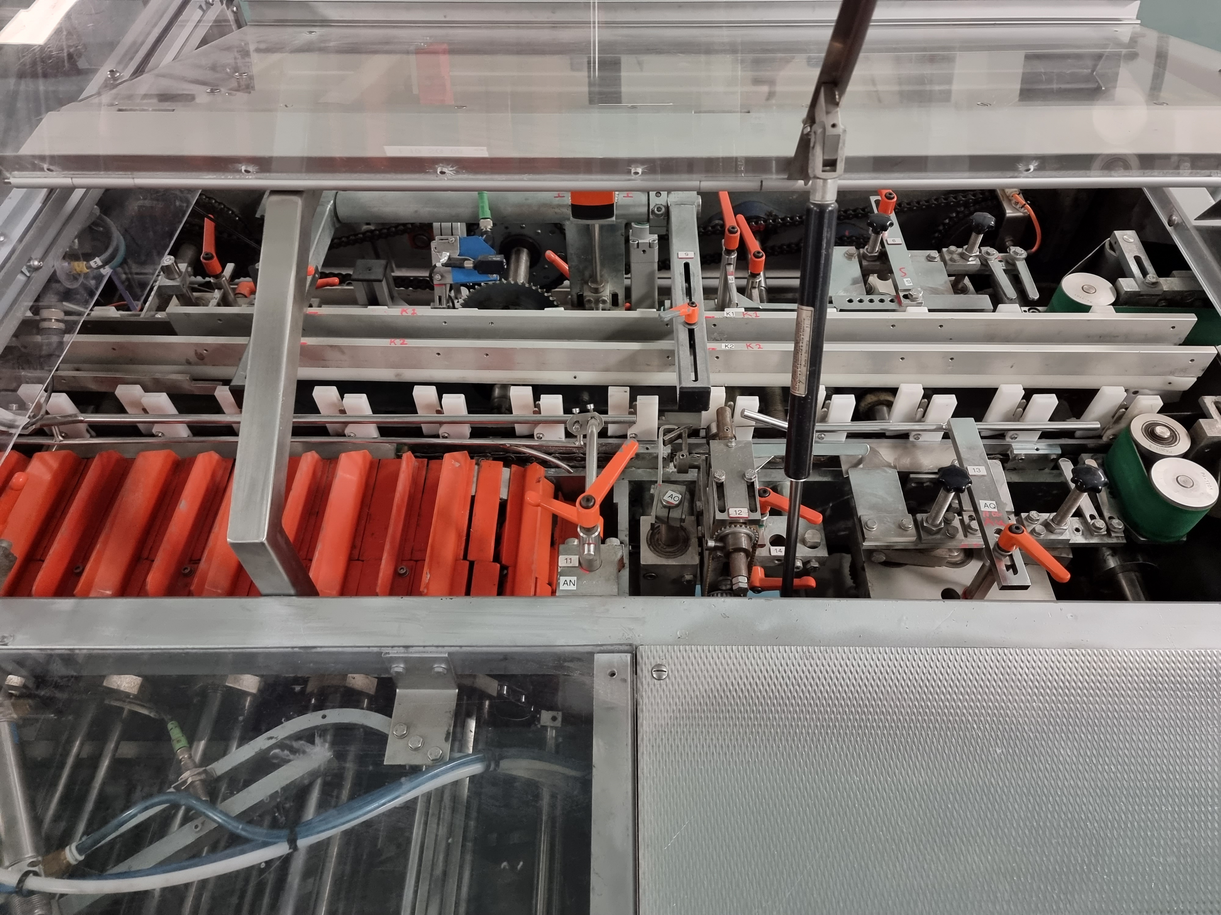 Used NordenPac NP 700 Cartoning Machine