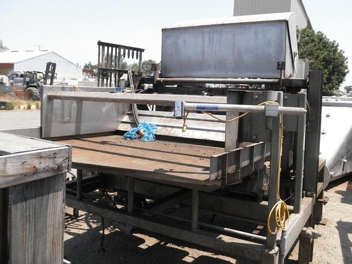 Used Dumper, Bin, Tote, FMC, S/st, Hydraulic, 800 lb (2) #S741235