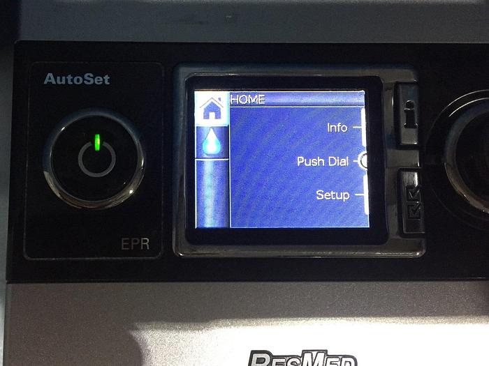 Gebraucht ResMed S9 Autoset Schlaftherapiegerät Schlafapnoe Beatmungsgerät mit H5i Warmluftbefeuchter