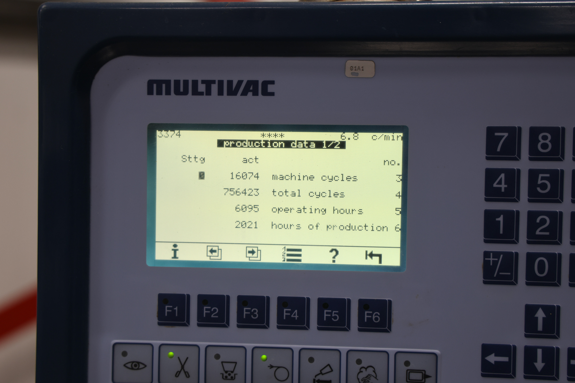 Used 2004 Multivac R140 compact thermoformer