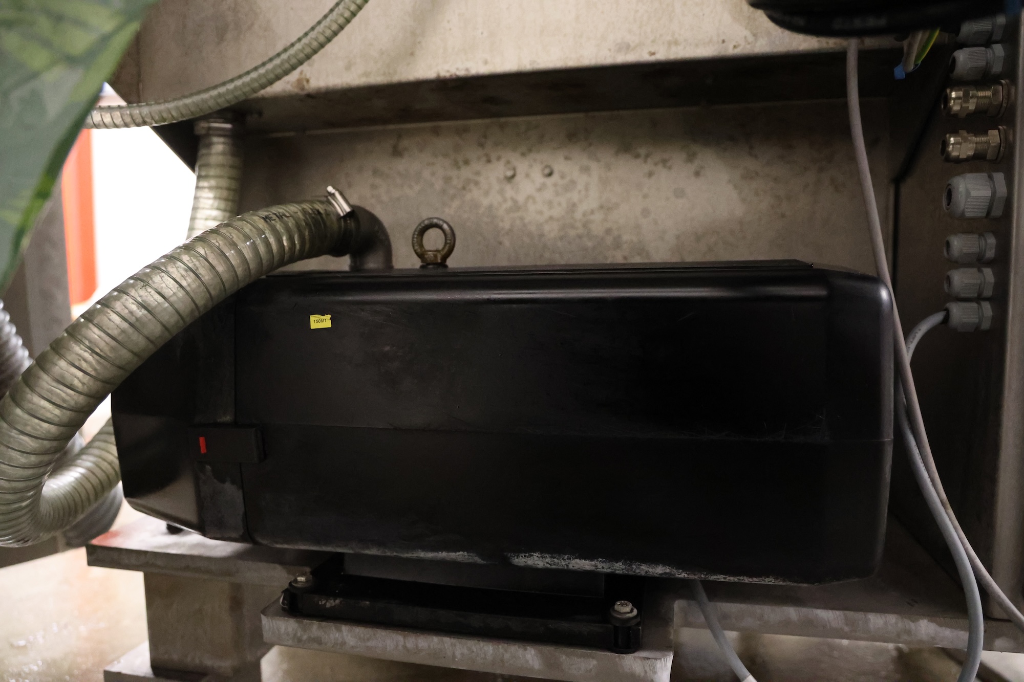 Used 2015 CFS SX400 vertical bagging machine