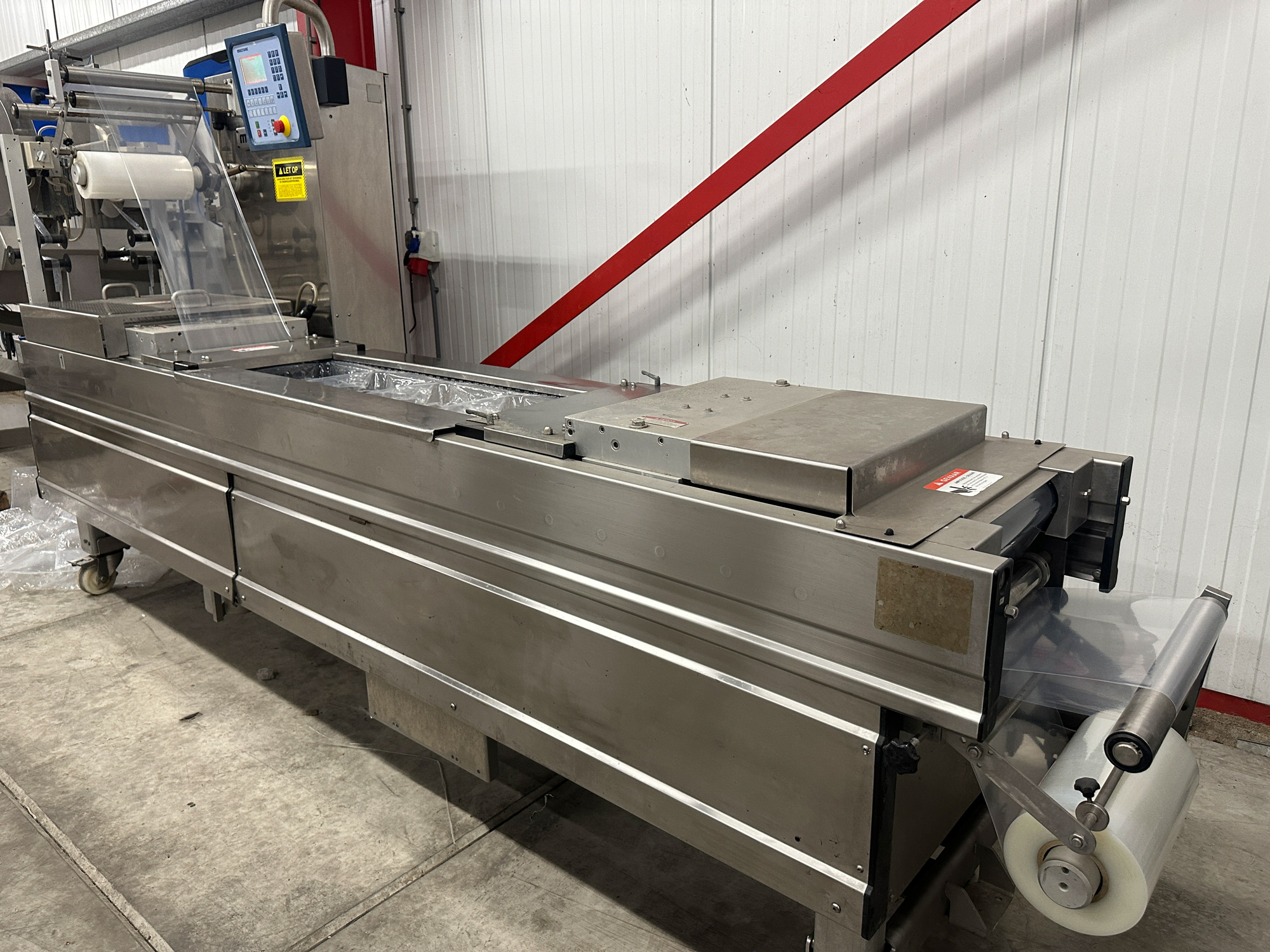 Used 2004 Multivac R140 compact thermoformer