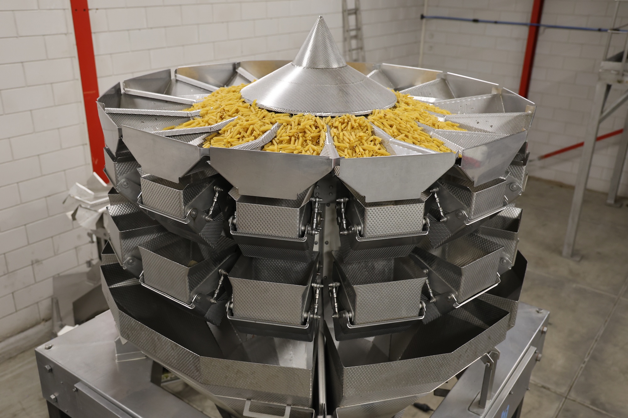 Used Yamato ADW-714-SWH multihead weigher